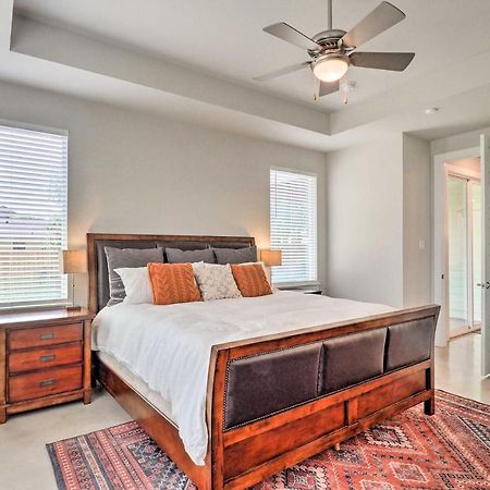 Gorgeous Georgetown Home, Walk To The Square! Екстер'єр фото