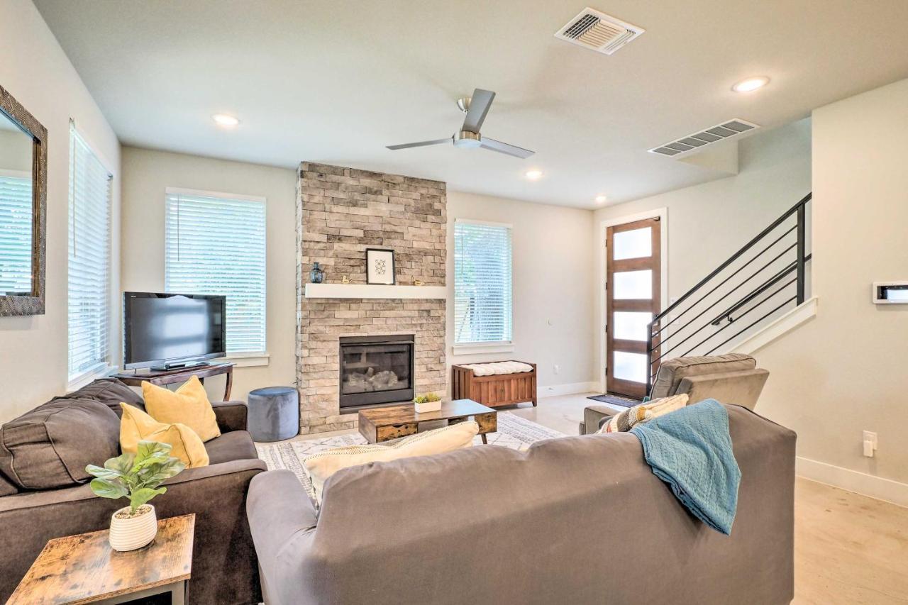 Gorgeous Georgetown Home, Walk To The Square! Екстер'єр фото