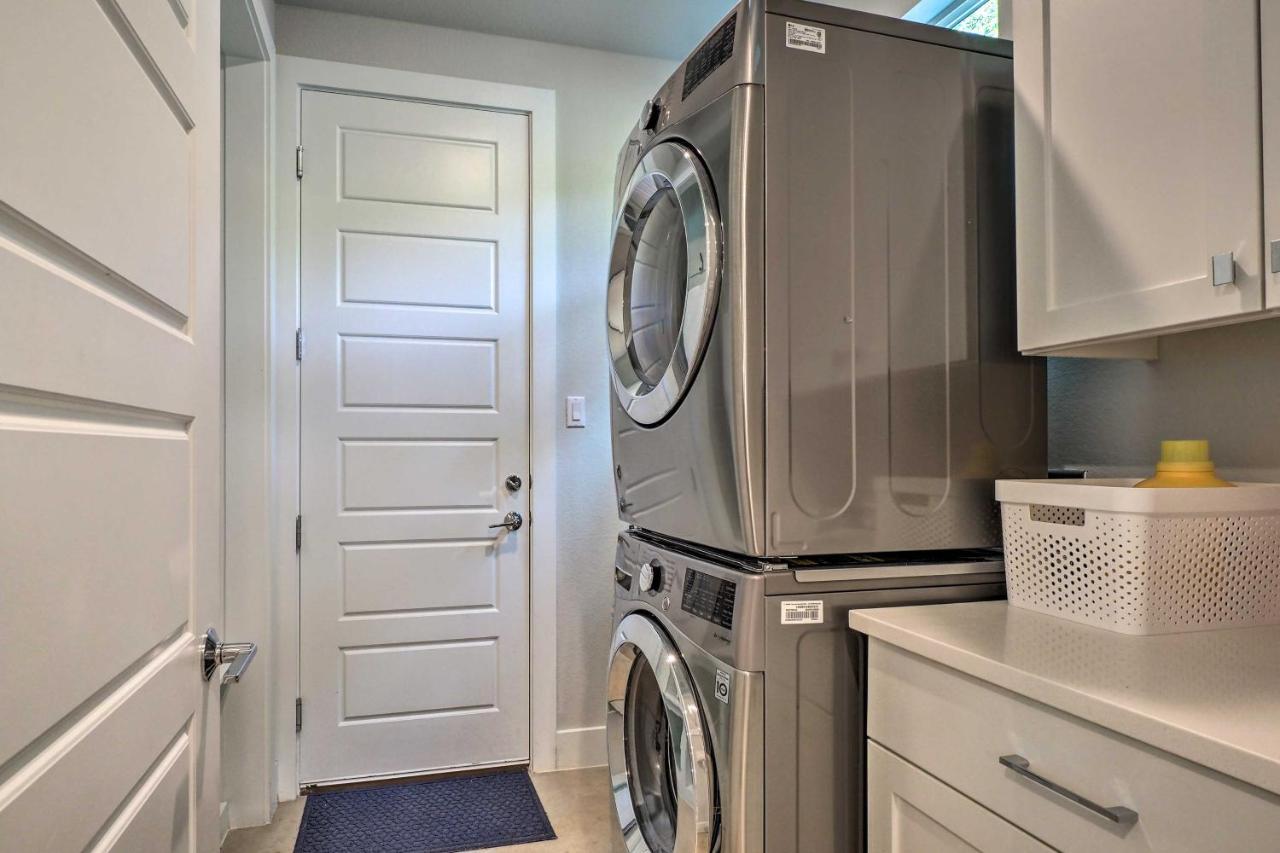 Gorgeous Georgetown Home, Walk To The Square! Екстер'єр фото